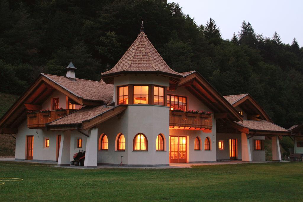 Bed and Breakfast Agritur Cornasest Брегуццо Екстер'єр фото